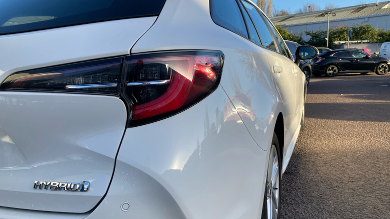 Toyota Corolla 2.0 VVT-i Hybrid Icon Tech 5dr CVT Hybrid Estate